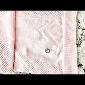 Pale pink lululemon athletic tank size 6 NWOT